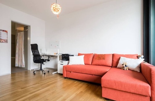 District 9 Apartment | 260 Fr 2Guests, ZURICH LARGE Modern 3 1/2 room 10Min city, 100m