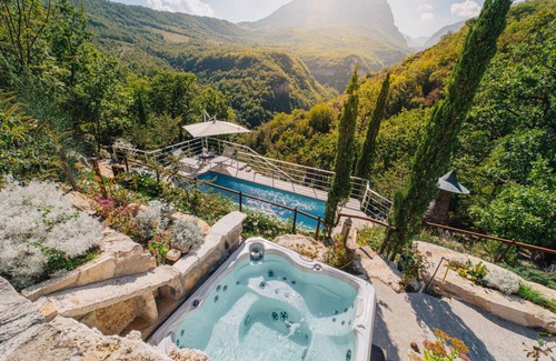 Montefortino Villa | 260 m² Villa ∙ 4 bedrooms ∙ 9 guests