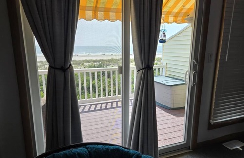 Dennisville Condo | 2605 Landis Avenue North