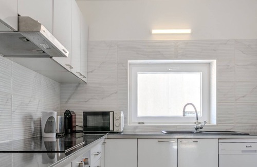 Oura Villa | #265 Charming Villa Sam by Home Holidays