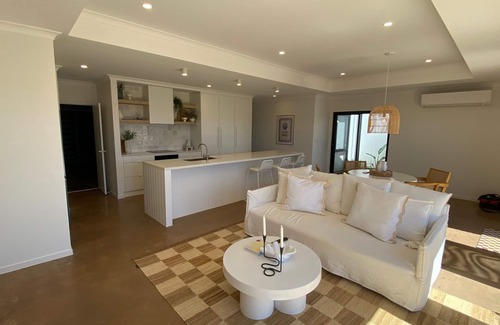 Exmouth House | 27 Bluefin Cove - Quaint Family Home