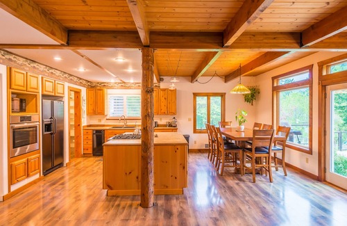 Port Angeles House | 27 Forested Acres w Mountain Views near Olympic Natl Park