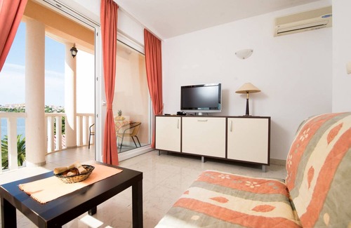 Rogoznica Apartment | 27 m² Apartment ∙ 1 bedroom ∙ 4 guests