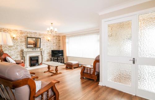 Warrenpoint House | 27 Pinewood Hill