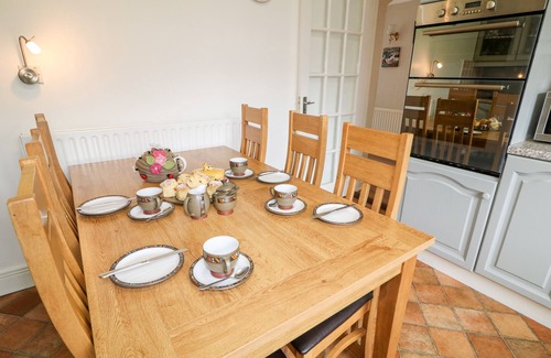 Warrenpoint Cottage | 27 Pinewood Hill