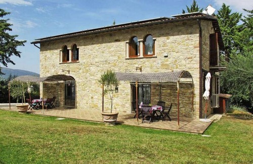 Ramazzano House | 270 m² House ∙ 5 bedrooms ∙ 18 guests