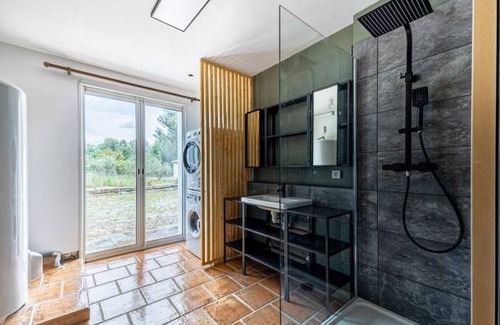 Signes House | 270 m² House ∙ 6 bedrooms ∙ 11 guests