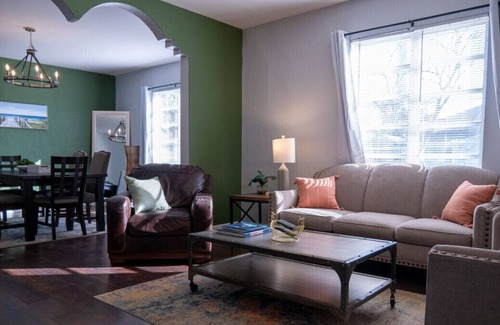 Portage House | 2701 W Cordelia · Downtown Tampa Bungalow