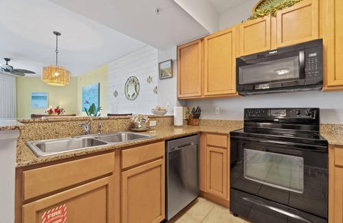 Fort Walton Beach - Destin Resort | 2714 Stunning Sunset View ~ Super-HOT Savings ~ Book Sept 17th ~ Pools & Hot Tub