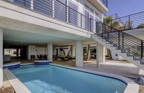 North Forest Beach House | 28 Carters Manor