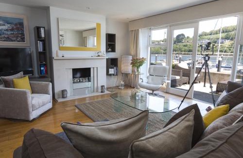 Dartmouth House | 28 Dart Marina