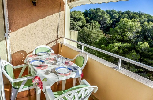 Six-Fours-les-Plages Apartment | 28 m² Apartment ∙ 1 bedroom ∙ 4 guests