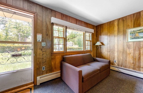 Alton Bay Hotel | 28 m² Hotel ∙ 4 guests