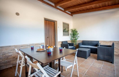 Torre Castiglione House | 28 m² House ∙ 1 bedroom ∙ 4 guests