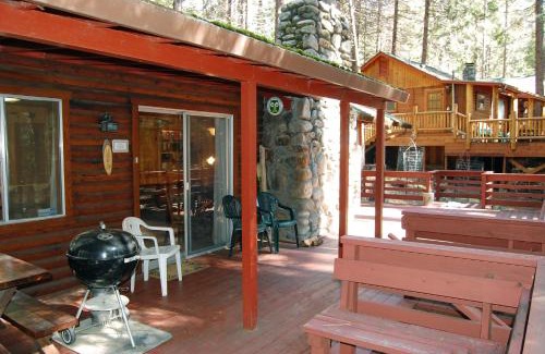 North Wawona Ski Chalet | 28 Raccoon's End
