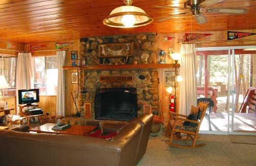 North Wawona Ski Chalet | 28 Raccoon's End