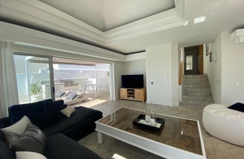 Clifton Villa | 280 Kloof Road Villa Clifton