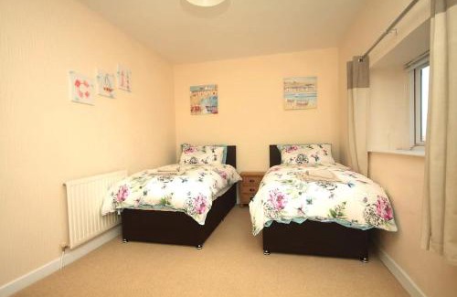 Glastonbury Apartment | 28A Benedict Street