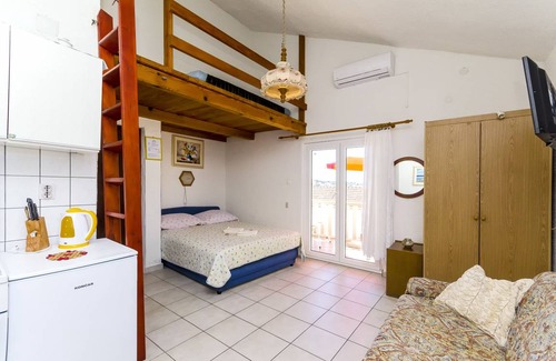 Rogoznica Apartment | 29 m² Apartment ∙ 3 guests