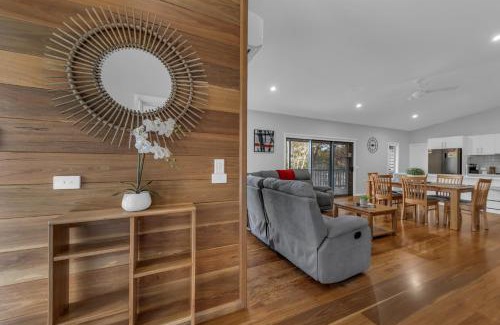 Mallacoota House | 29 Mirrabooka Road, Mallacoota - Eagle View House