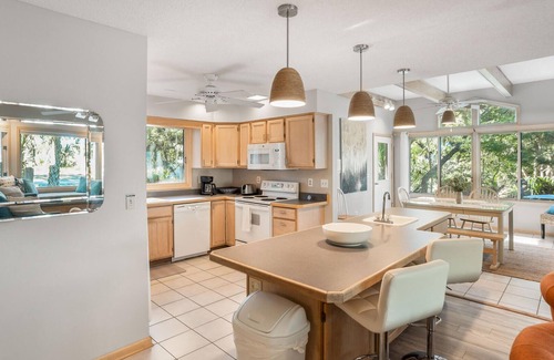 Saint Helena Island House | 292 Tarpon