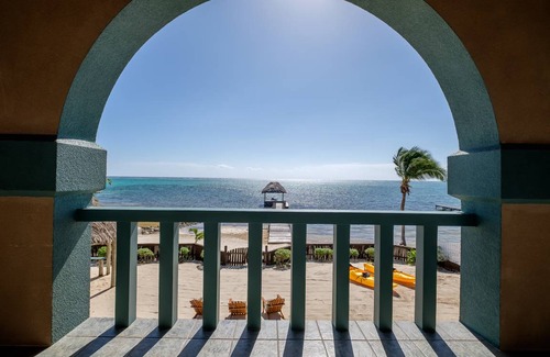 San Pedro House | 297 m² House ∙ 5 bedrooms ∙ 10 guests