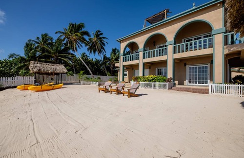 San Pedro Villa | 297 m² Villa ∙ 4 bedrooms ∙ 8 guests