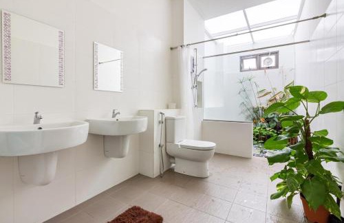 Gelugor House | 2a豪华三层排屋6房6浴室家庭聚会结婚生日USM槟威大桥SPICE会展中心乔治市
