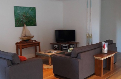Ventnor House | 2A Griffiths Street, Ventnor - perfect base to explore Phillip Island