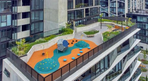 Reid Apartment | 2B-1BR-1Car-Courtyard-CBD-Shops