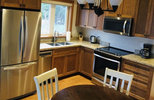 Muskoka Lakes House | 2B - 2 Bedroom in 4 Plex