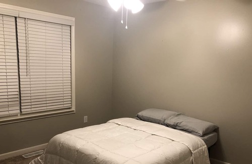 Independence House | 2B/2Bath house in a Quiet neighborhood