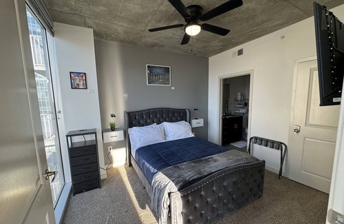 Midtown Apartment | 2B Midtown condo including a King Bed w/ View Free Parking