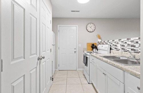 Chattanooga Hotel | 2bd/2ba workforce housing near Chatt hospitals!