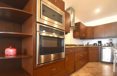 Centro Condo | 2BD Luxury Oceanview Condo with Private Pool