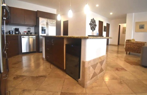 Centro Condo | 2BD Luxury Oceanview Condo with Private Pool