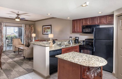 Pennington Bend Resort | 2BD/Nashville - Pool, Gym, Kitchen, Jet Tub, WiFi!