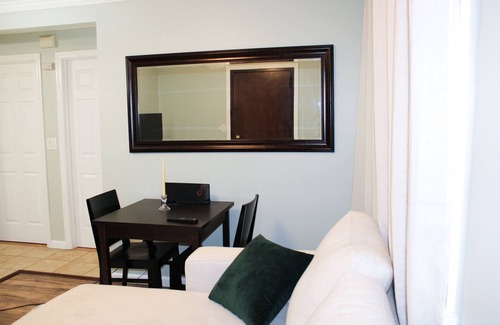 Ampere Apartment | 2BD Near MetLife American Dream & NYC! Free Snacks, free coffee, and Fast Wi-Fi
