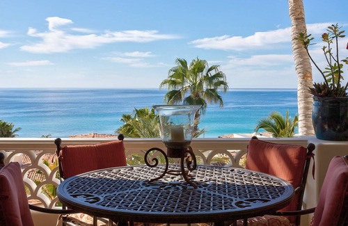 Buzzards Condo | 2BD Oceanview Condo with the Beachfront Club and Fitness Center Access