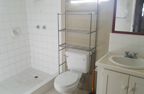 Welches Apartment | 2bd room, 2 blocks from beach