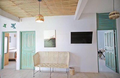 Rinconada Apartment | 2BdR -Rocks at Mikasa- Near Beach, Pool, King Beds, AC, Fast Wifi