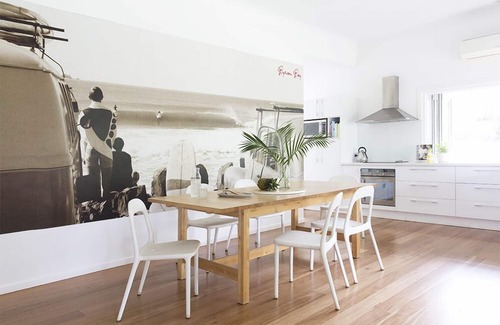 Byron Bay House | 2beachhouse byron bay just park your car 250m walk to byron central.