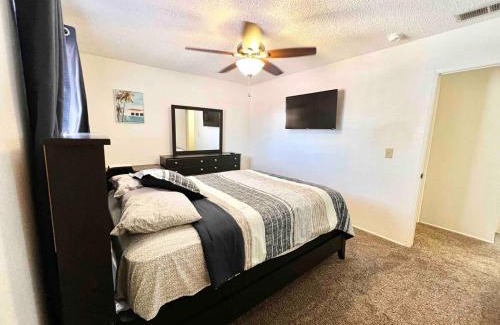 El Centro Apartment | 2bed 1bath Downtown El Centro The Village