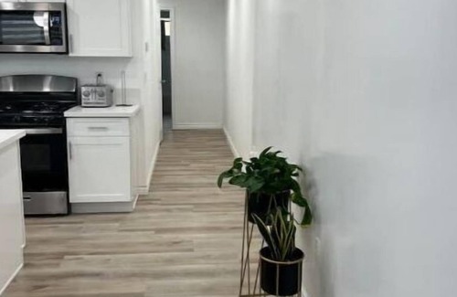 Norwalk House | 2Bed 1Bath in Central Location 2 LA & OC