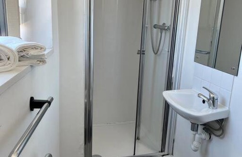 Plaistow Apartment | 2bed flat with great city views