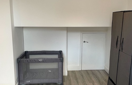 Chelmsford Apartment | 2bed - Freeparking - Laundry - 30mintolondon