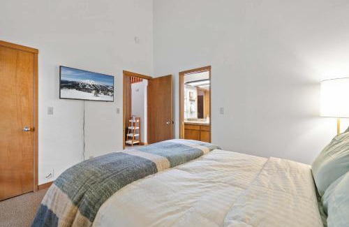 Century West House | 2Beds - Family-friendly- MT Bachelor Village