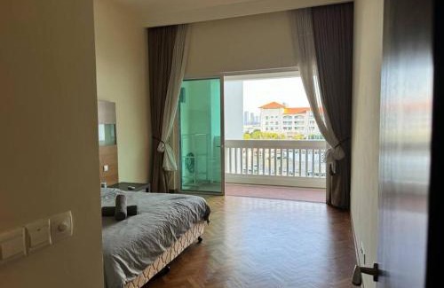 Seri Tanjung Pinang Apartment | 2Beds Seaview Waterfront Straits Quay w/Free Carpark And Bathub