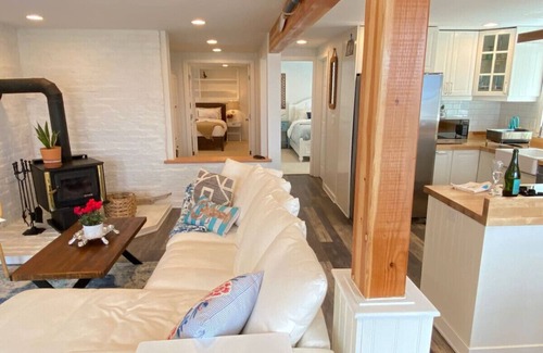 West Seattle House | 2BR 2BA Alki Beach Waterfront Retreat Ext. Stay