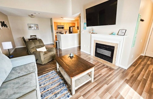 Gulf Shores Condo | 2br/2ba Full Condo w/Pool & Gym, Sleeps 6